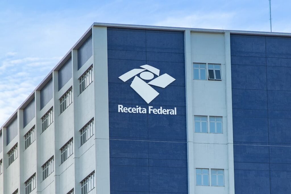 Receita atualiza regras da redução linear de 10% dos incentivos fiscais. Veja exceções, lucro presumido e como aplicar corretamente.