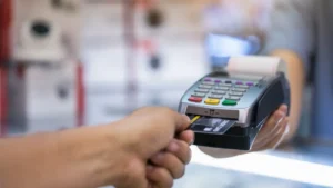 Receita detalha os testes de transações do split payment que começam em 15/10. Veja quais fluxos, Pix, boleto, TED e TEF entram no escopo.